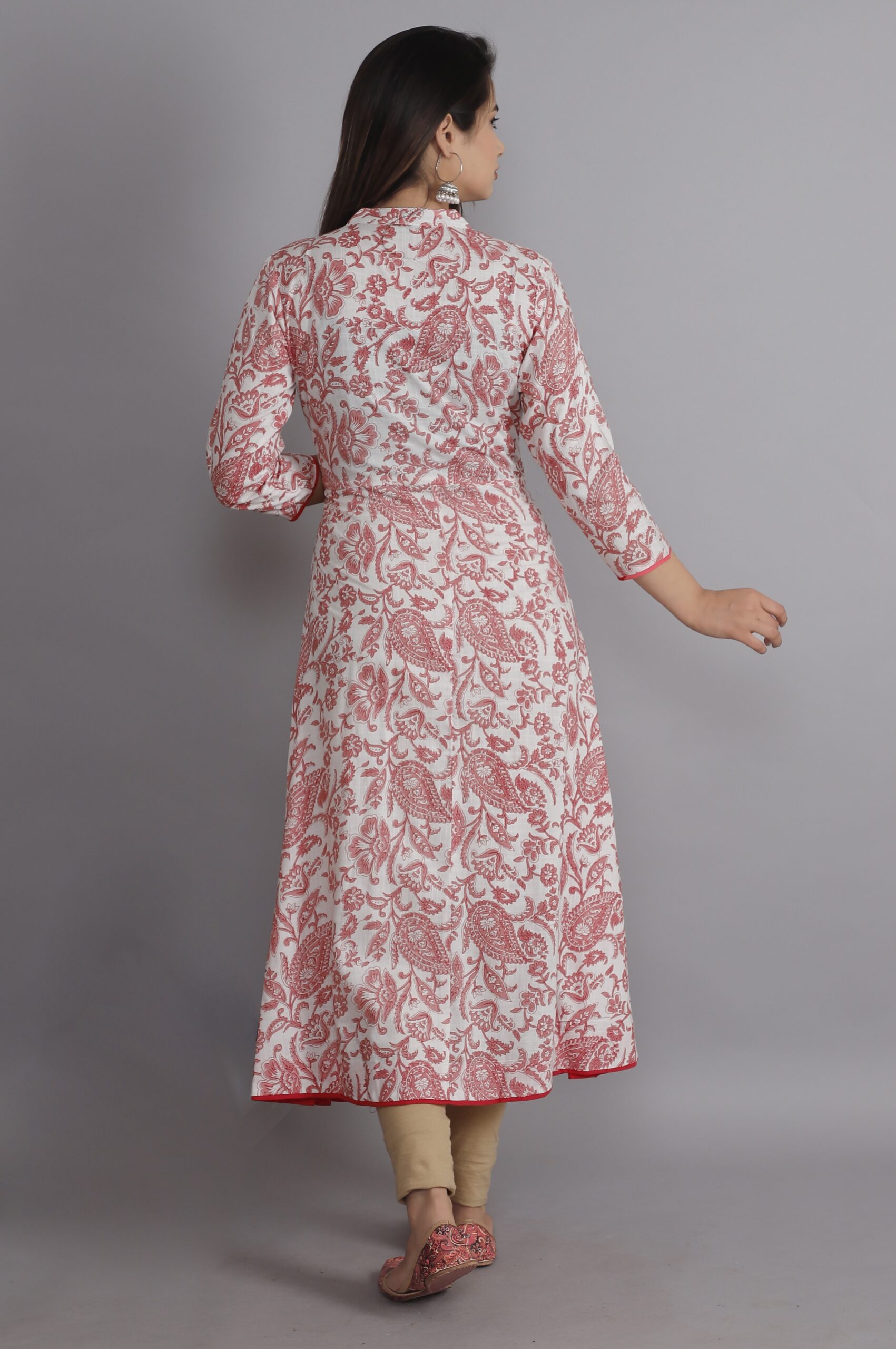 Women Pink White Color Viscose RayonFabric Kurta - Image 6