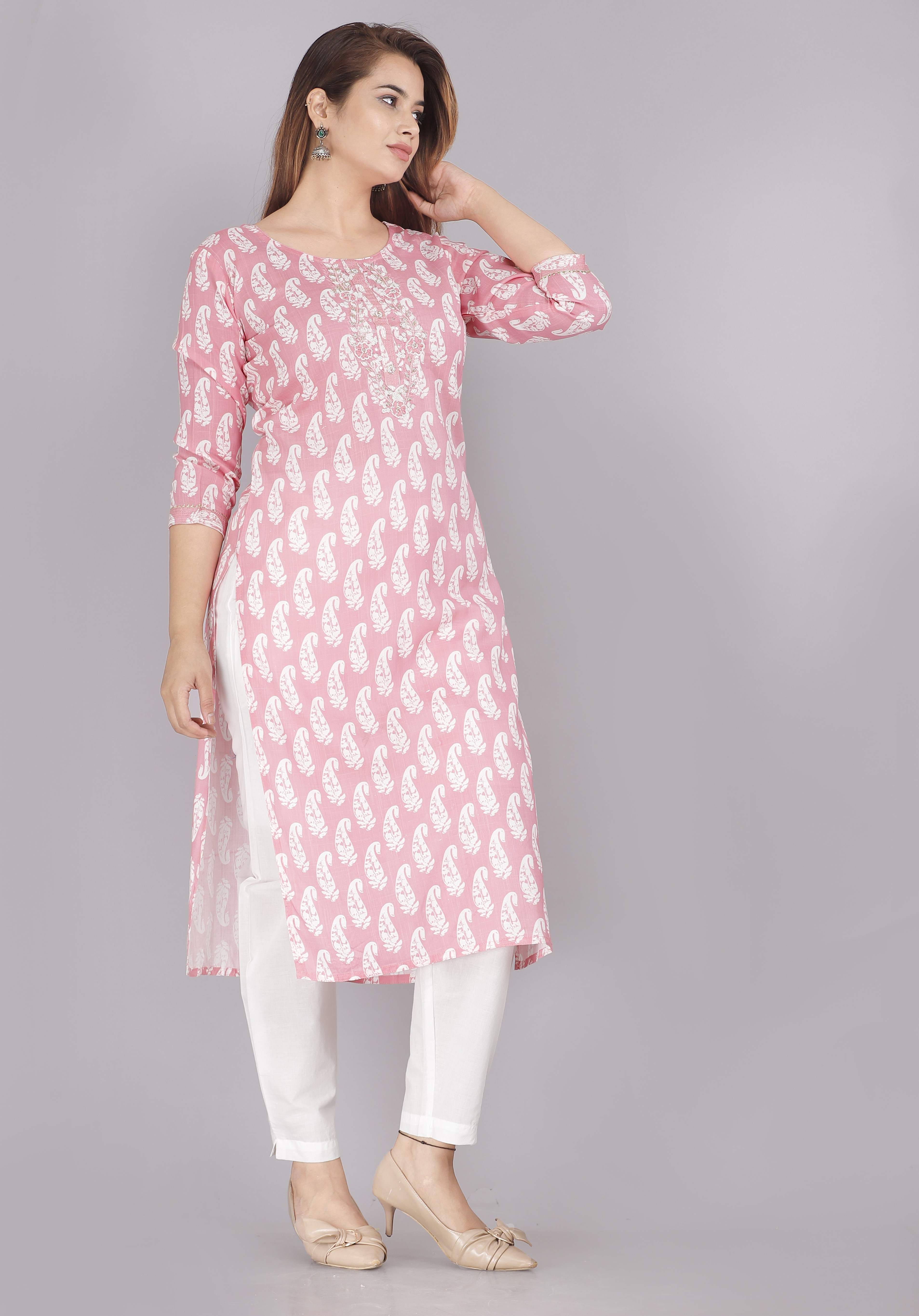 Women Pink Color Pure Cotton Fabric Kurta - Image 2