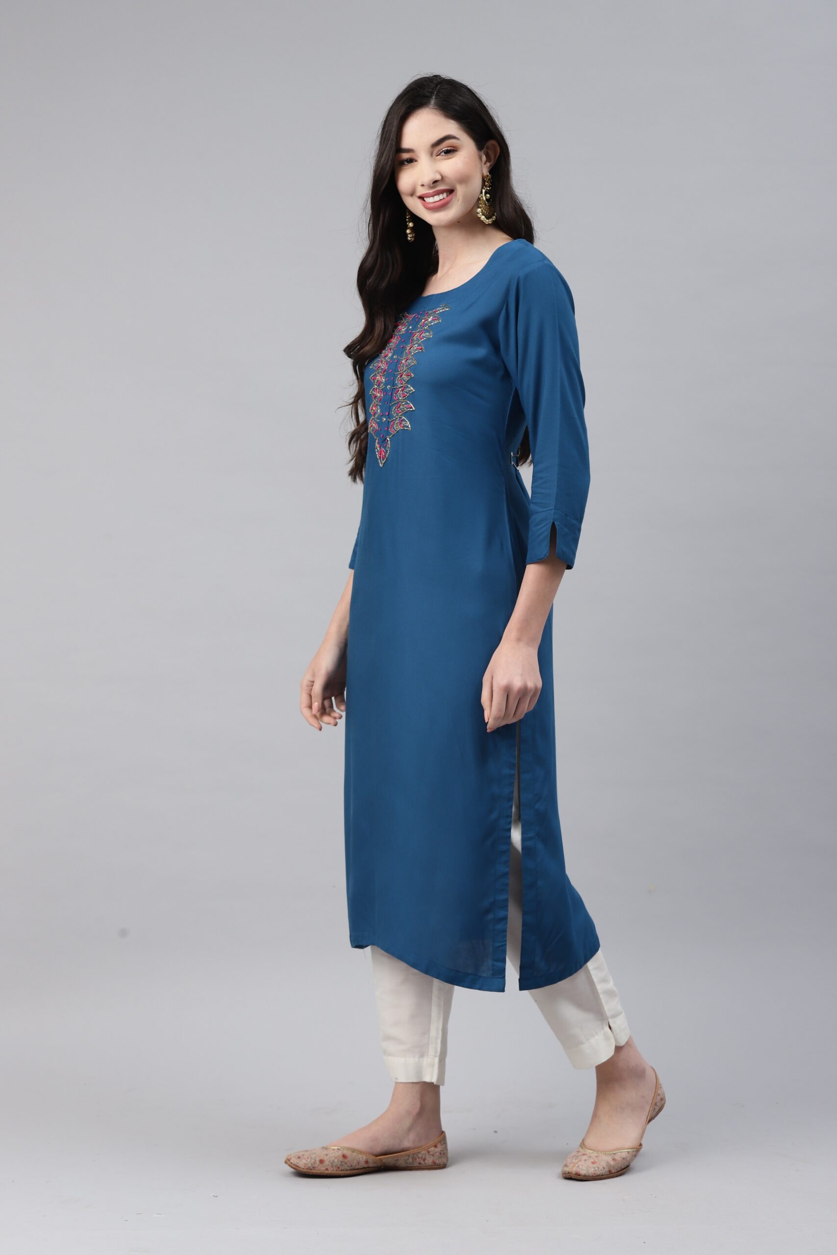 Women Tealblue Color Viscose RayonFabric Kurta - Image 4