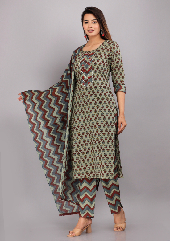 Women Pure Cotton Kurta Pant Dupatta Set - Image 3