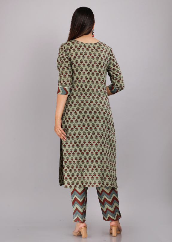 Women Pure Cotton Kurta Pant Dupatta Set - Image 4