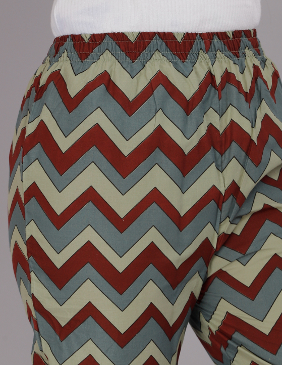 Women Pure Cotton Kurta Pant Dupatta Set - Image 6