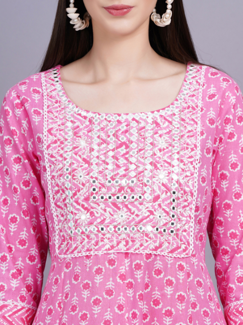 Women Pink Color Cotton Flared Kurta Pant Dupatta Set - Image 5