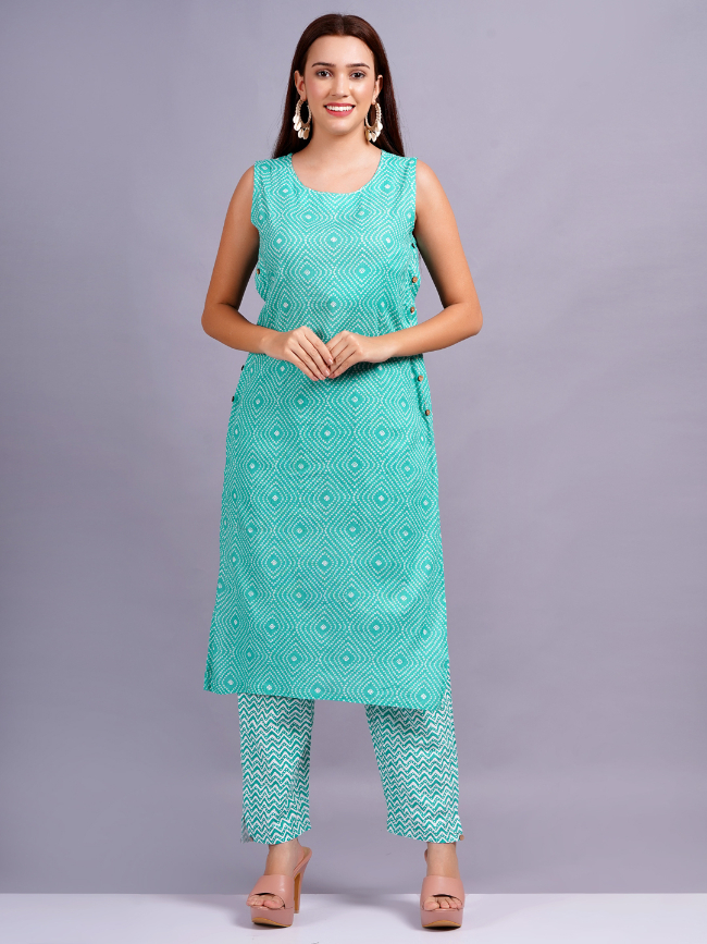 Women Ramagreen Color Cotton Straight kurta set - Image 4