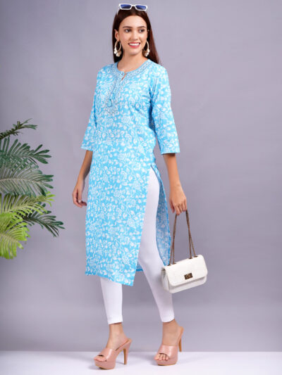 Women Floral Print Cotton Blend Straight Kurta  (Light Blue)