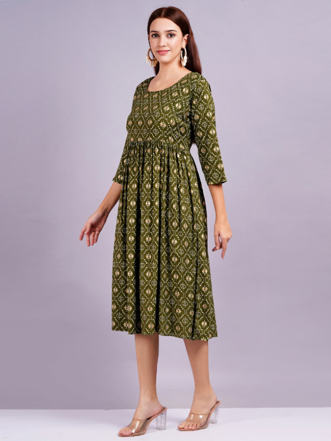 Women Gathered Mehandigreen maternity dress - Image 6