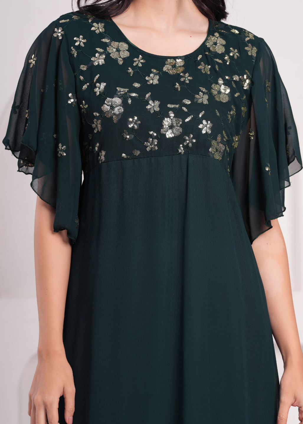 Bottlegreen Color Embellished Solid Dress - Image 5